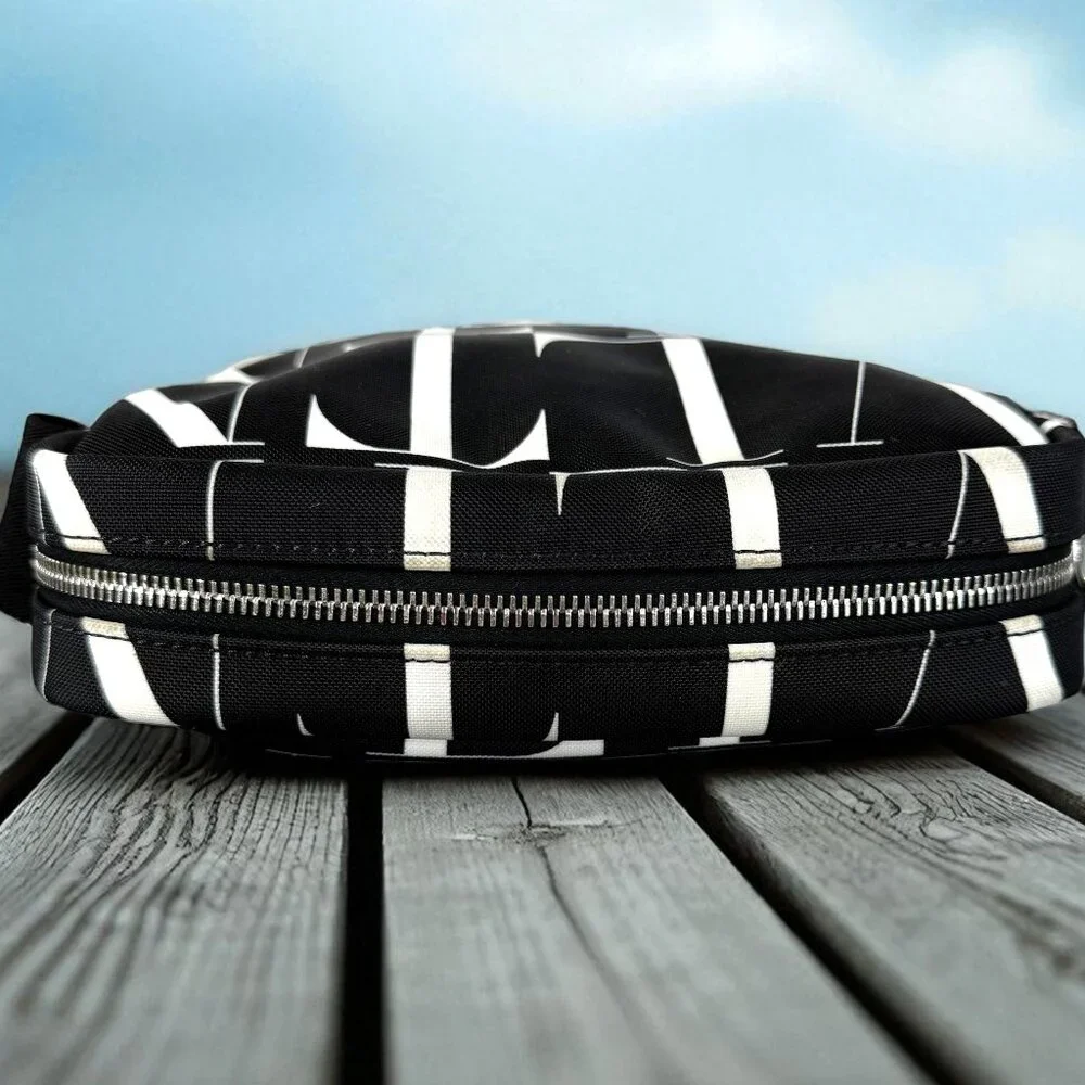 Valentino Garavani VLTN Logo Camera Crossbody Bag with COA - Picture 8 of 14